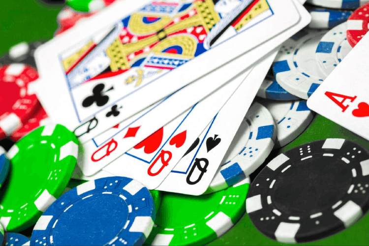 The allure of the casino Blackjack table 1